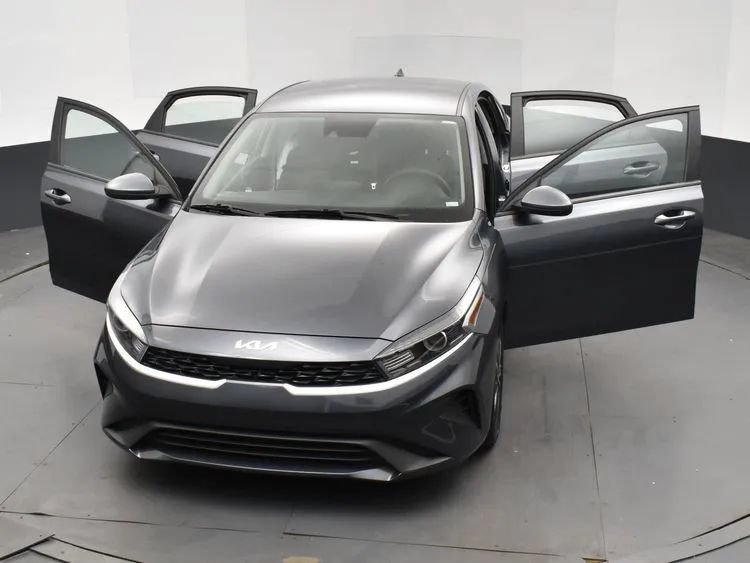 Used 2024 Kia Forte LXS FWD image 10