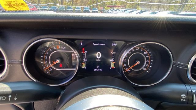 Used 2023 Jeep Gladiator Overland w/ Popular Equipment Package AWD/4WD image 23