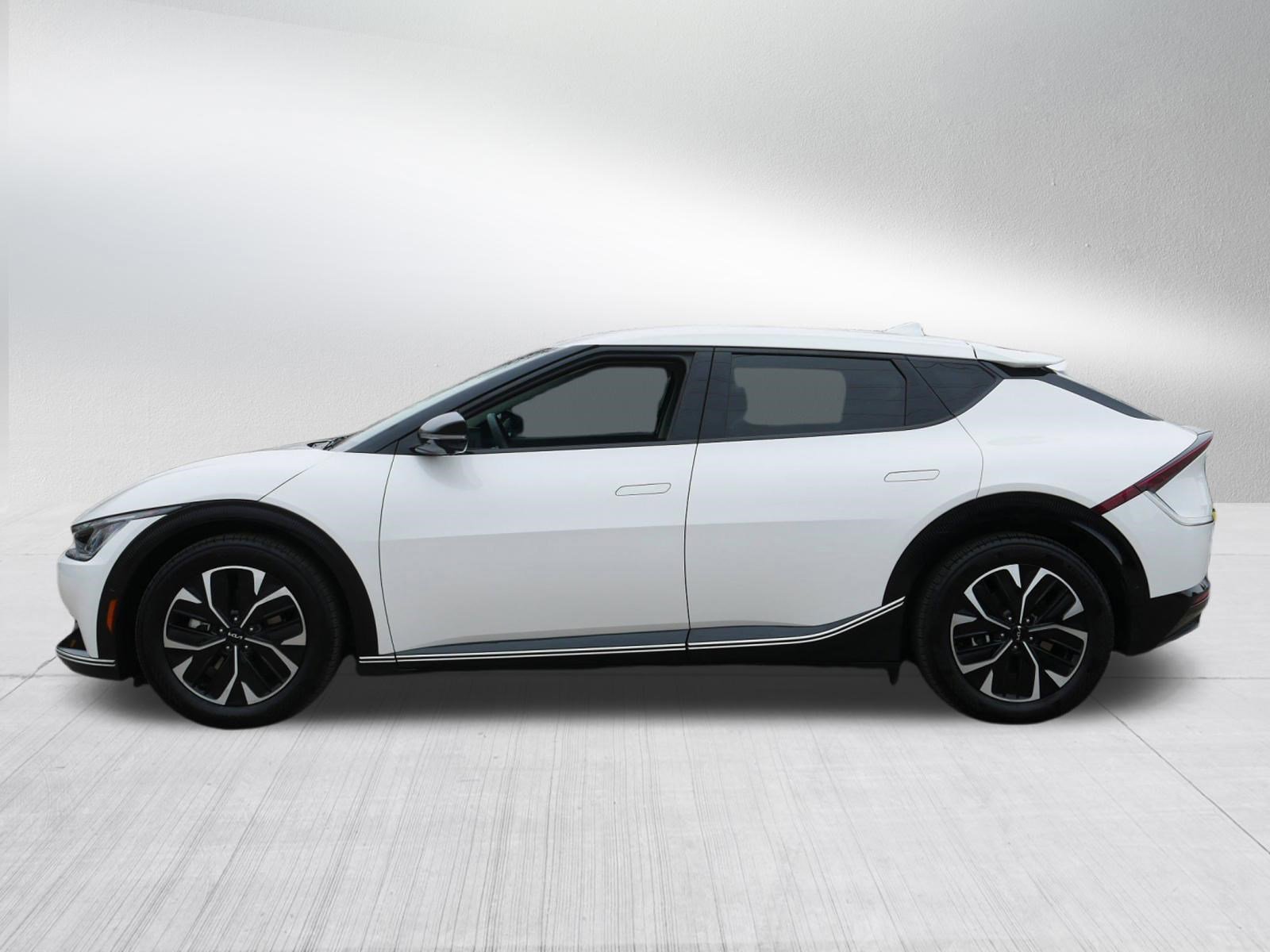Certified 2024 Kia EV6 Wind w/ Wind Technology Package AWD/4WD image 4