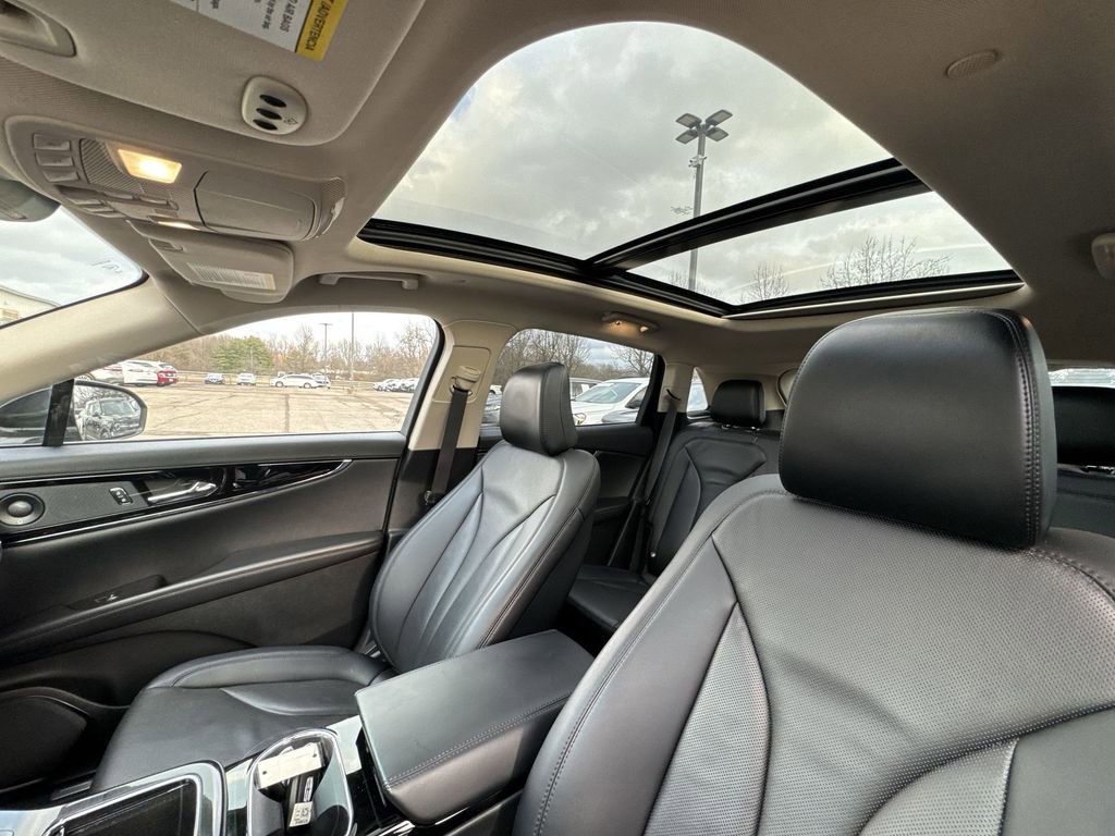 Used 2023 Lincoln Nautilus Reserve w/ Equipment Group 201A image 22