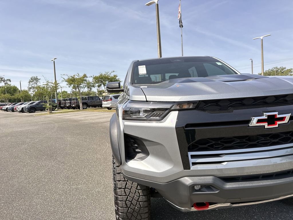 Used 2025 Chevrolet Colorado ZR2 image 8