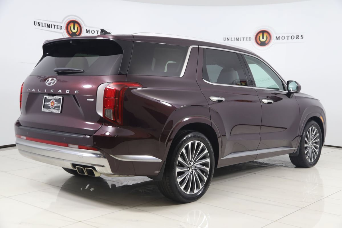 Used 2023 Hyundai Palisade Calligraphy AWD/4WD image 3