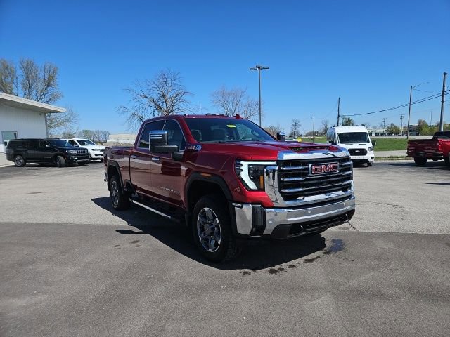 Used 2025 GMC Sierra 2500 SLT w/ SLT Premium Package image 4