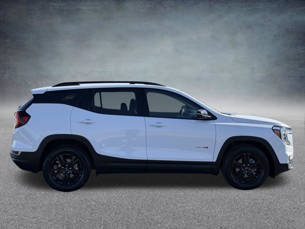 Certified 2024 GMC Terrain AT4 image 3