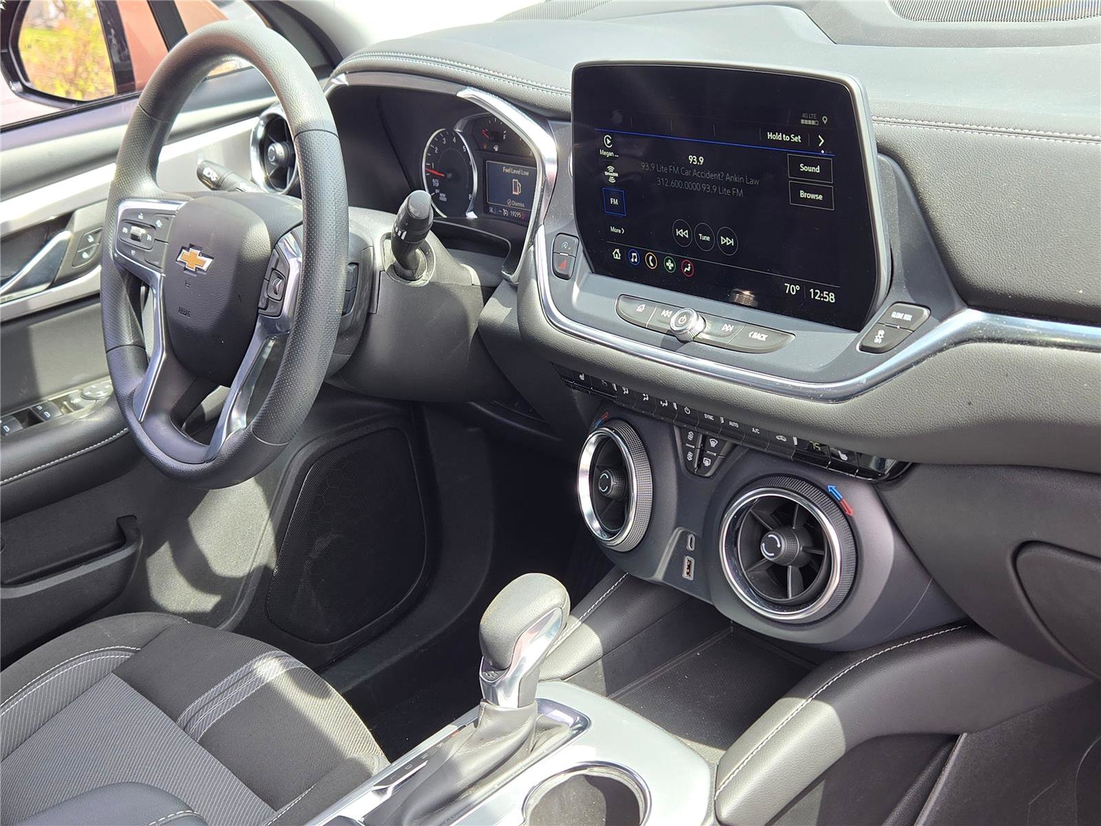 Used 2024 Chevrolet Blazer LT w/ Driver Confidence Package image 5