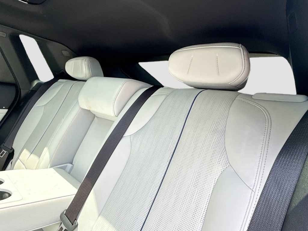 Used 2024 Cadillac Lyriq Luxury RWD image 29