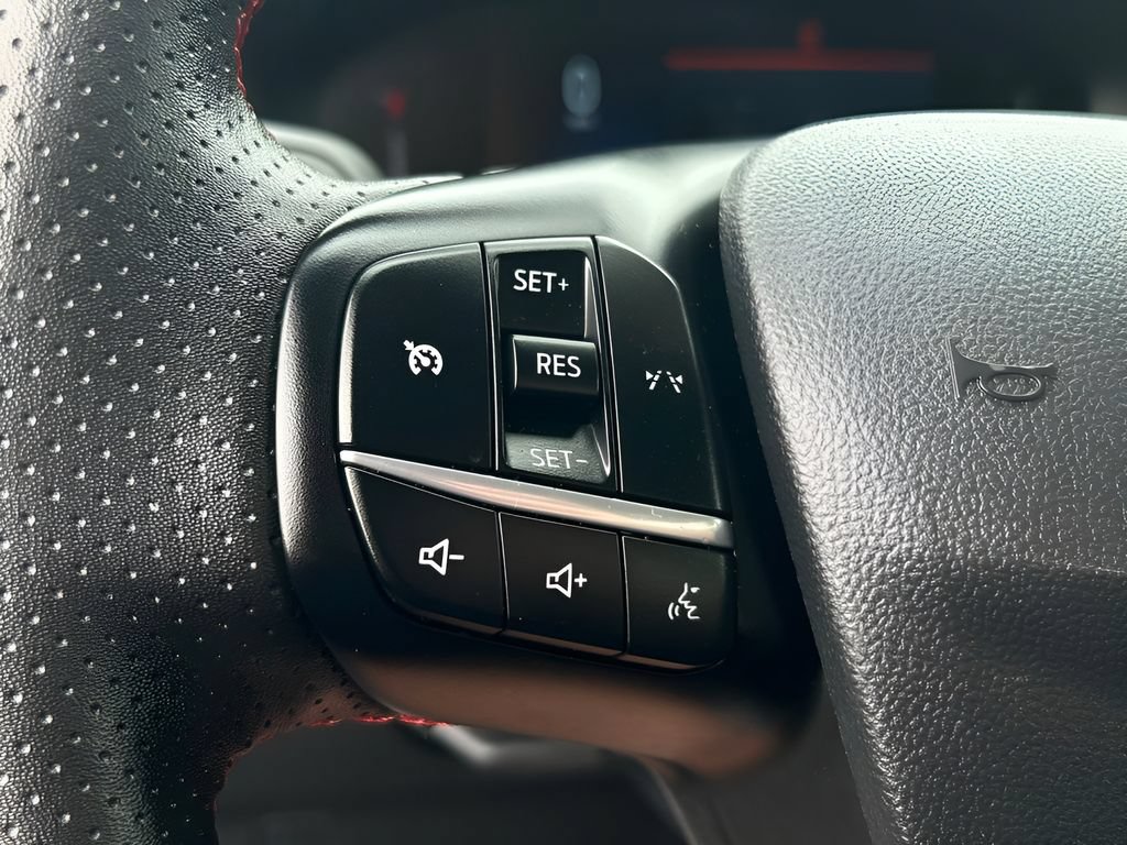 Certified 2025 Ford Escape ST-Line FWD image 19