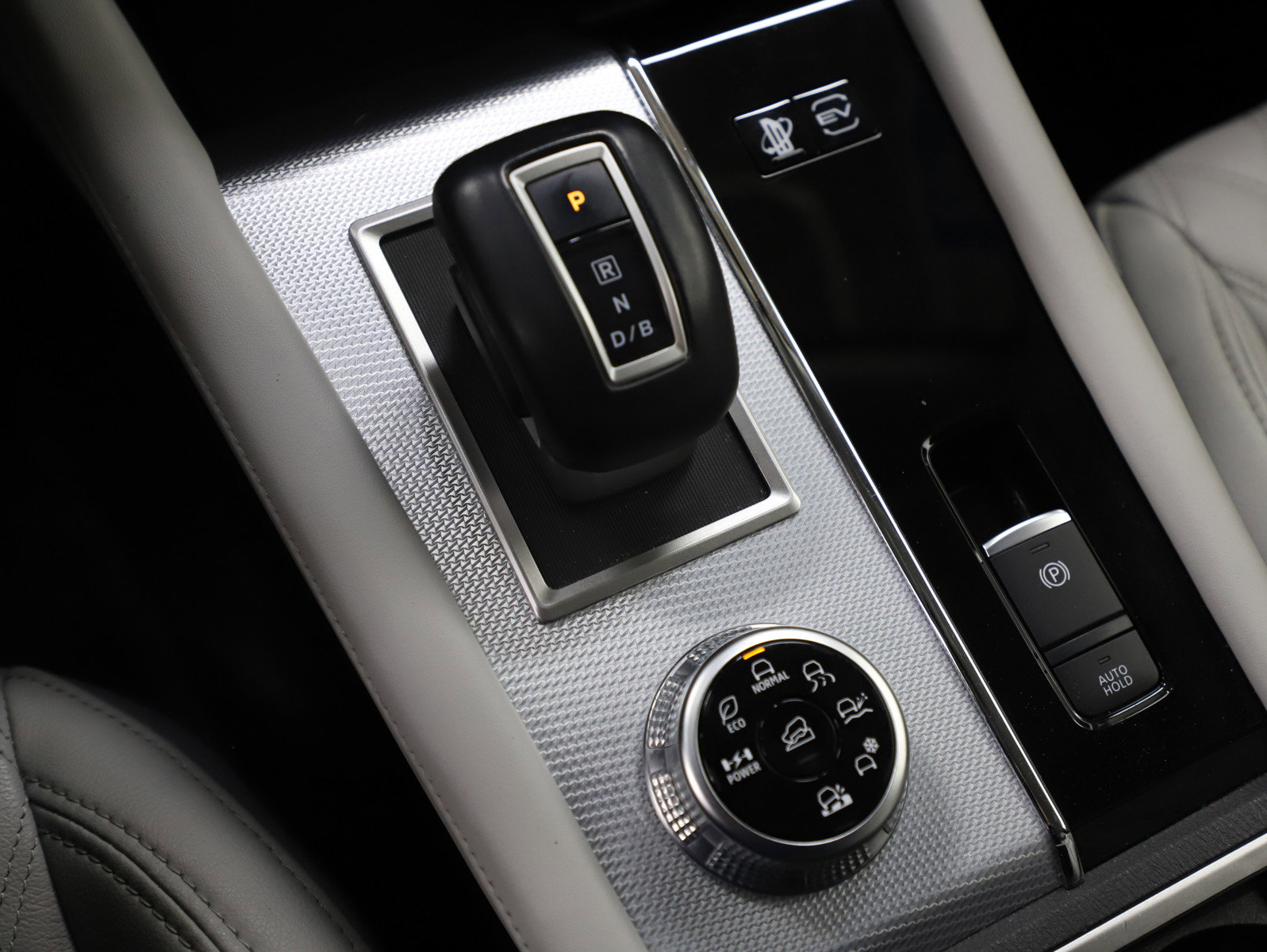 Used 2024 Mitsubishi Outlander SEL image 21