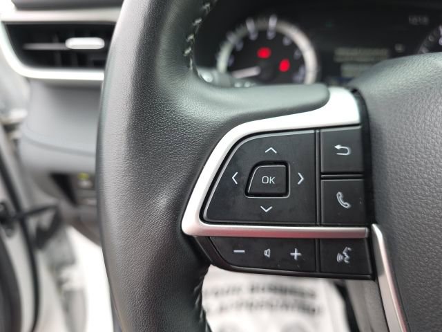 Certified 2024 Toyota Highlander LE image 17