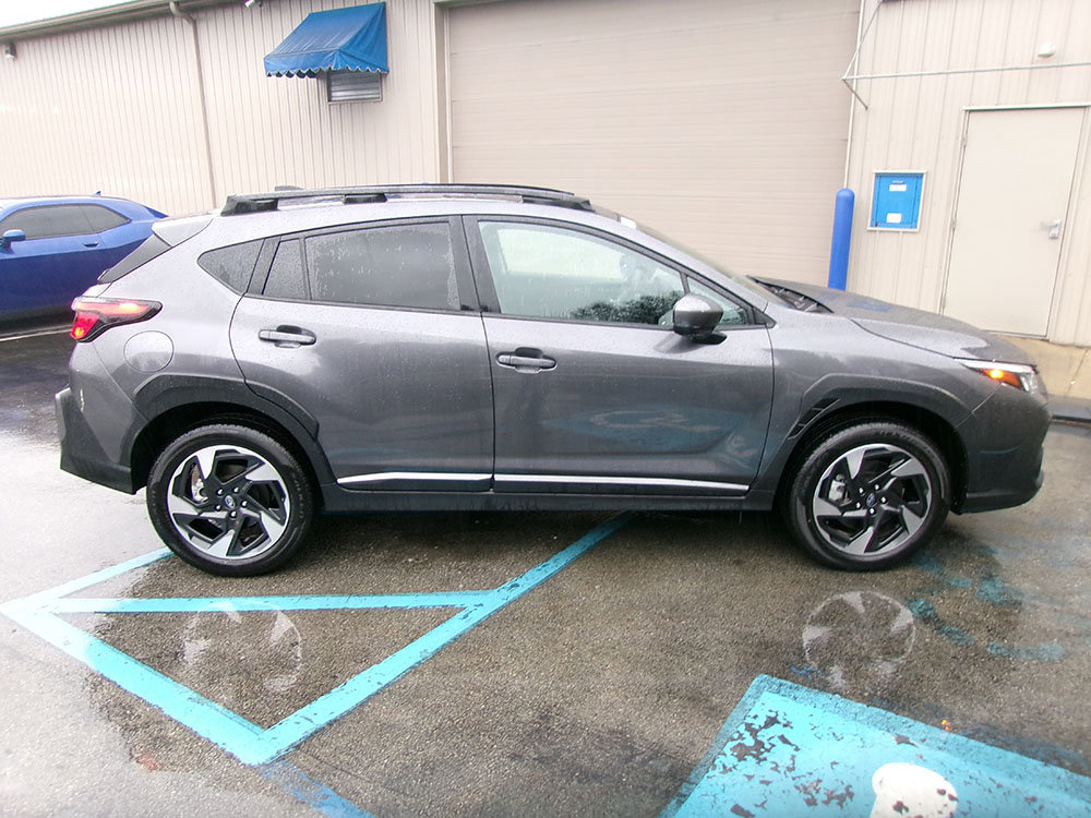 Used 2024 Subaru Crosstrek 2.5i Limited w/ Crosstrek Mirror Package AWD/4WD image 6