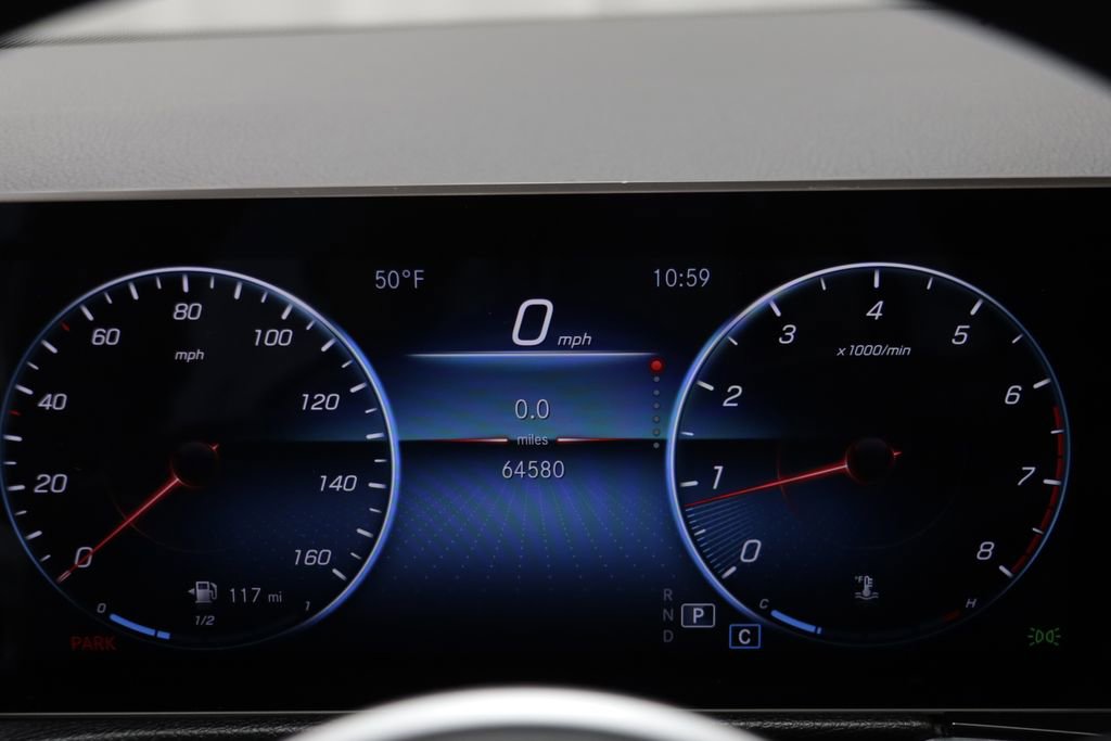 Used 2021 Mercedes-Benz GLB 250 4MATIC image 7
