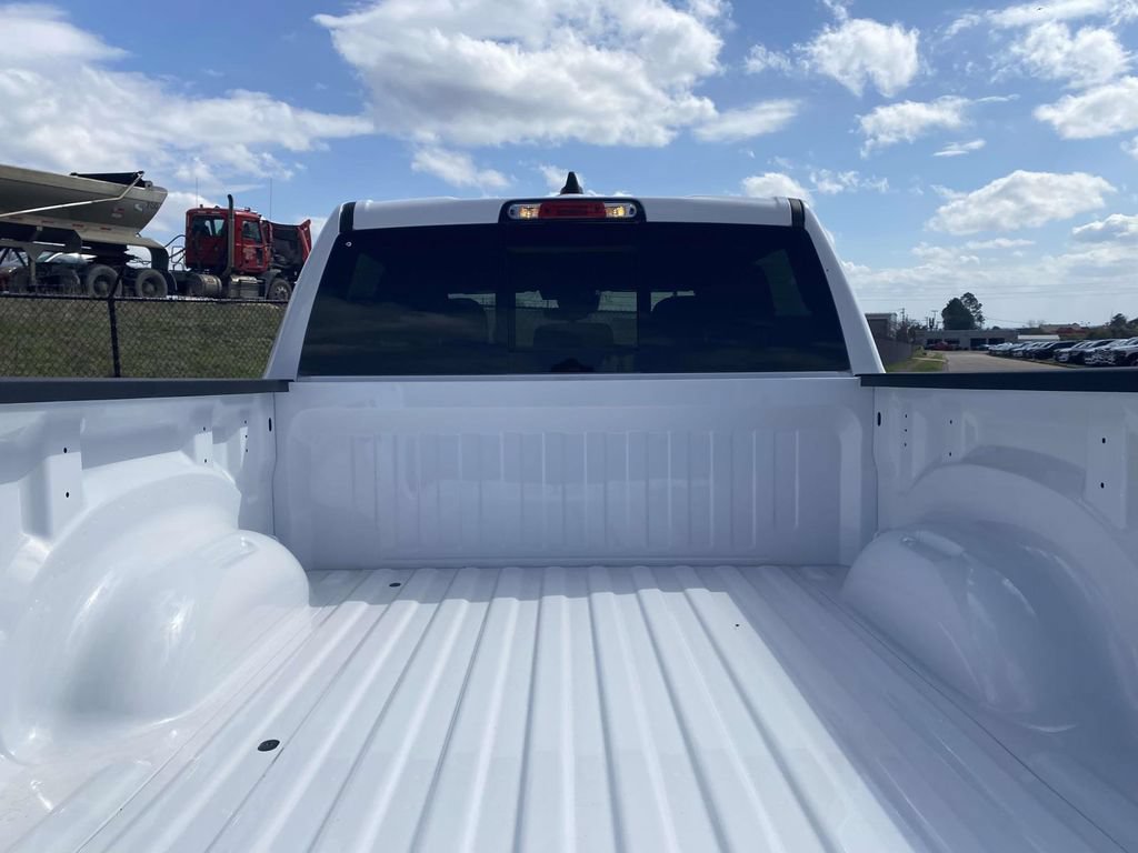 New 2026 RAM 1500 Big Horn AWD/4WD image 9