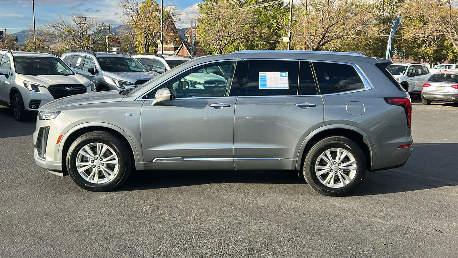 Used 2023 Cadillac XT6 Luxury AWD/4WD image 8