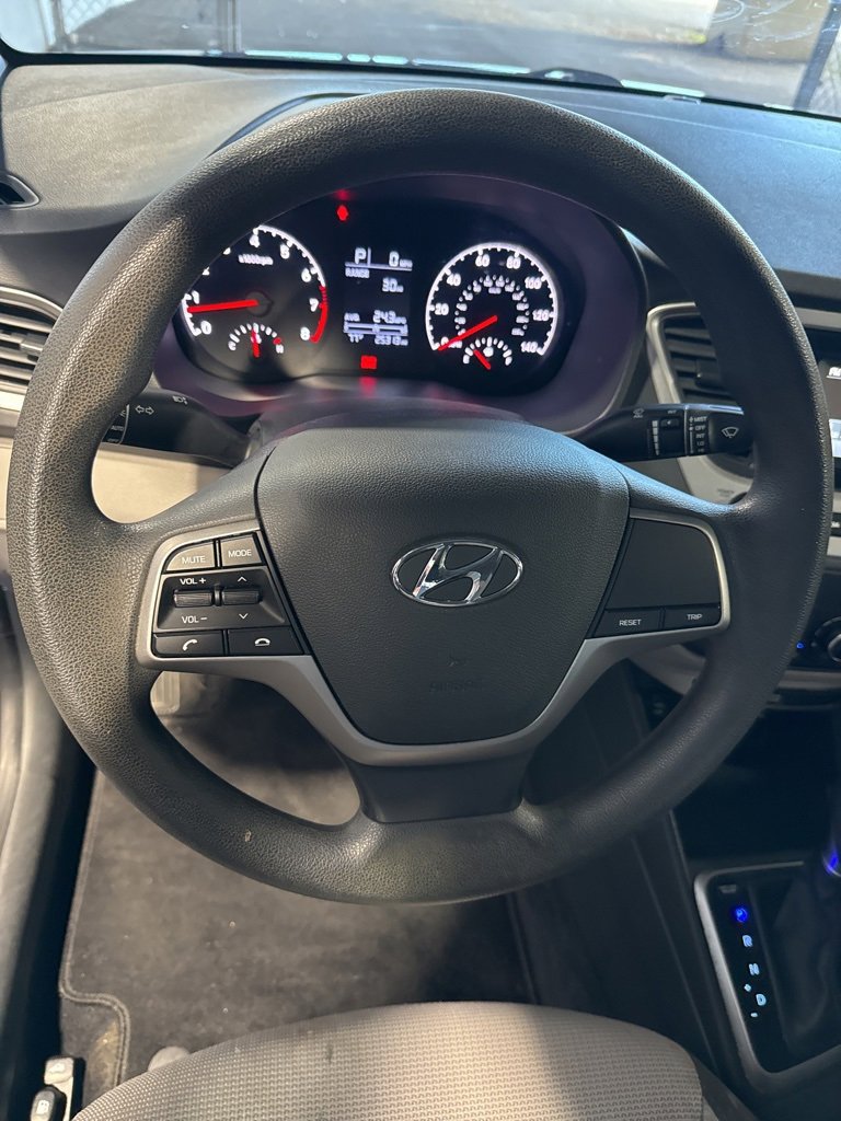 Used 2022 Hyundai Accent SE image 29