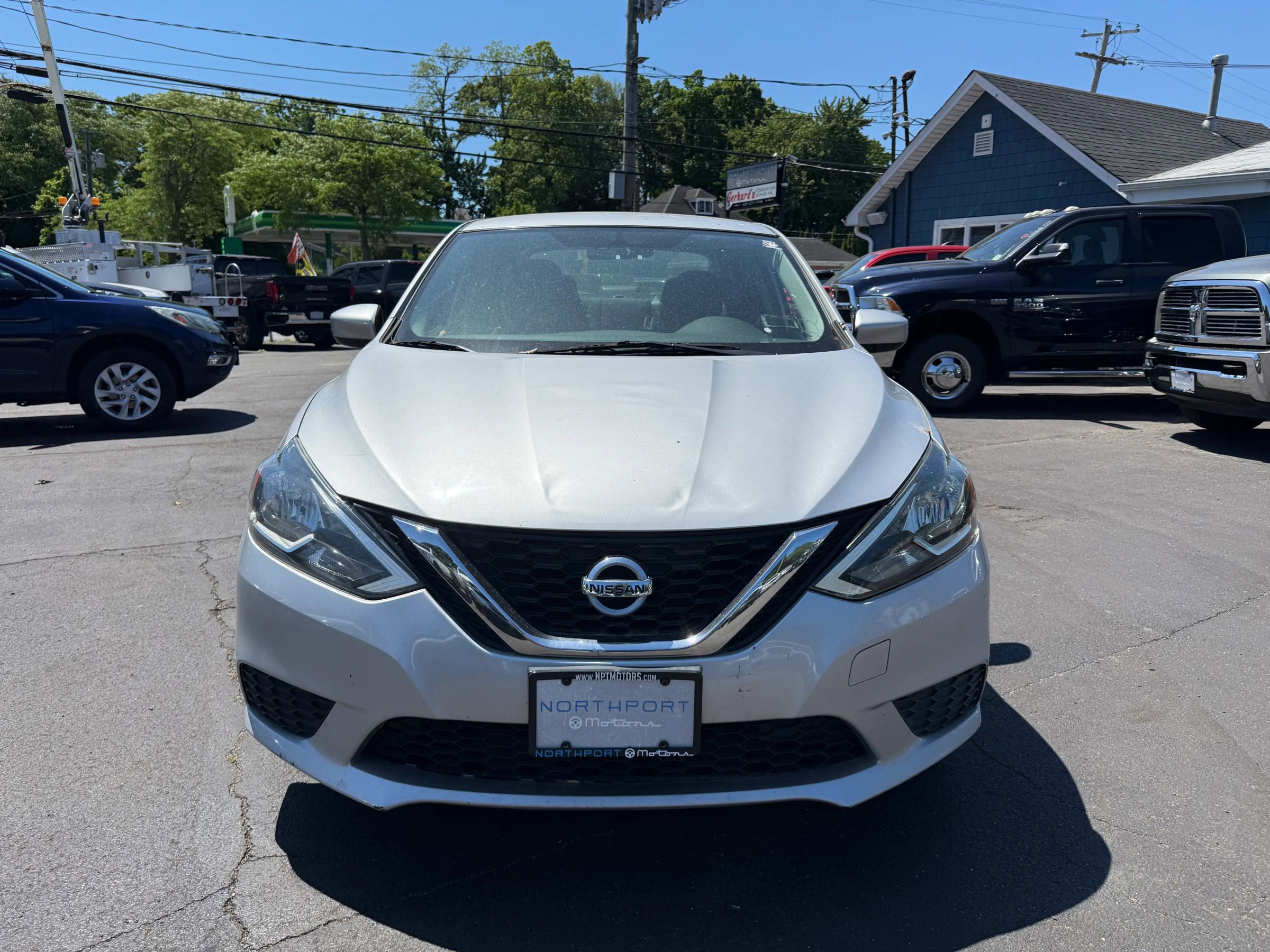 Used 2016 Nissan Sentra S FWD image 2