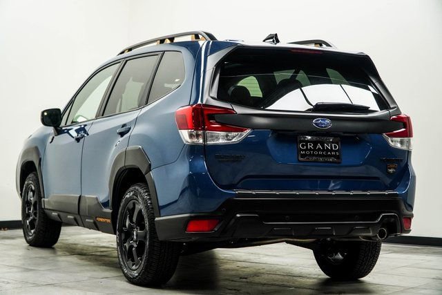 Used 2025 Subaru Forester Wilderness w/ Wilderness Package image 8