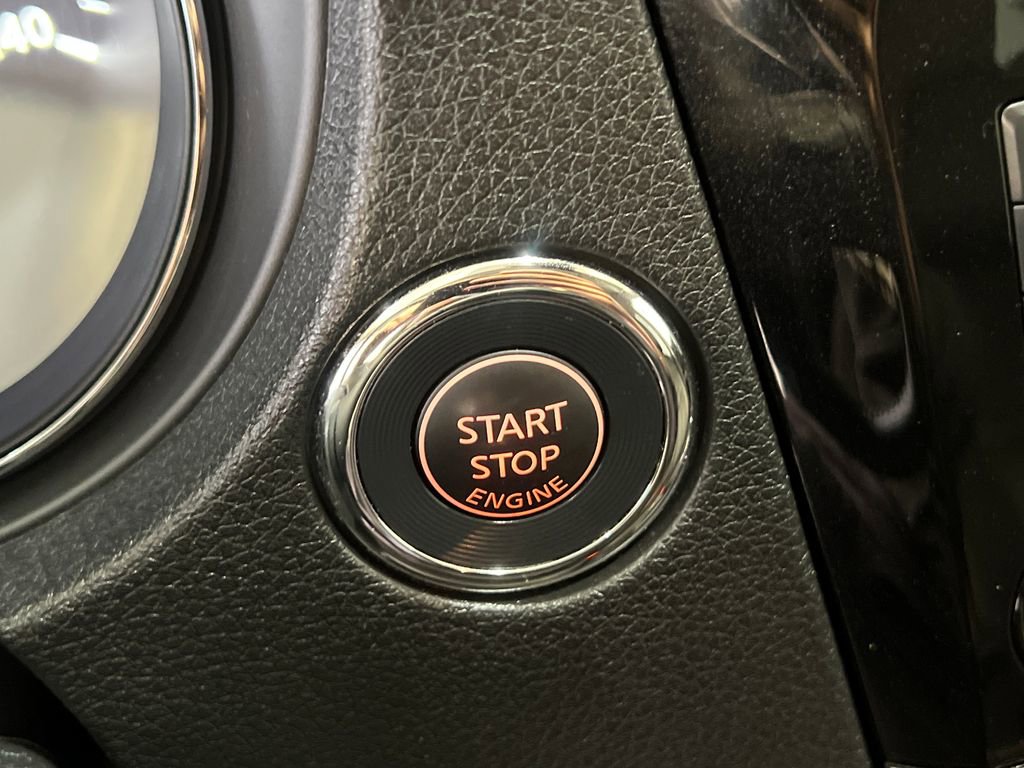 Used 2020 Nissan Rogue SL AWD/4WD image 23