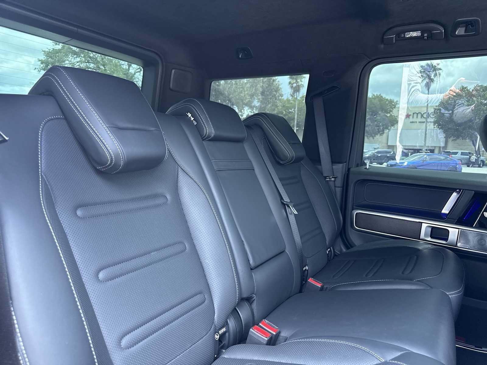 Used 2025 Mercedes-Benz G 550 image 26