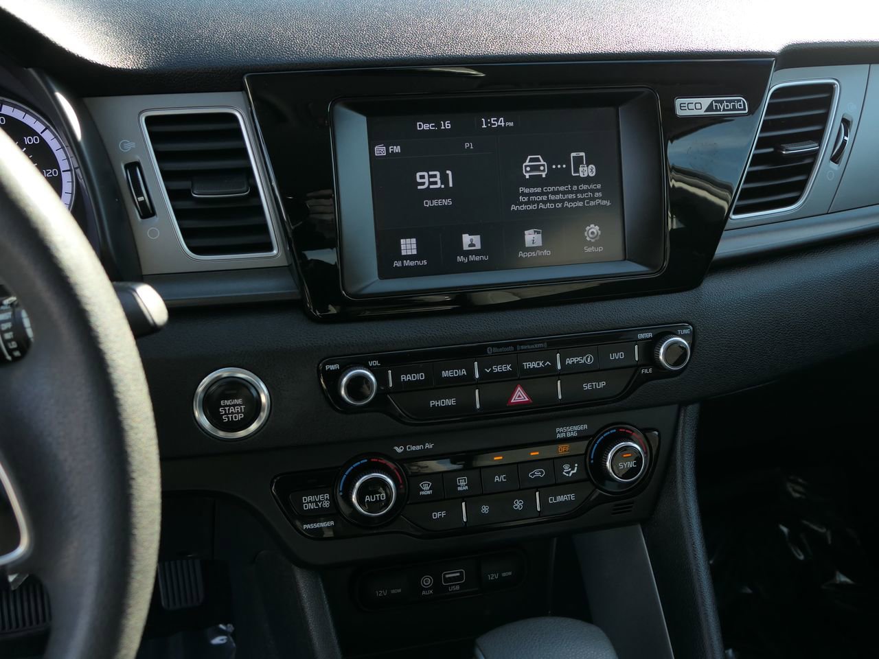 Used 2018 Kia Niro LX image 18