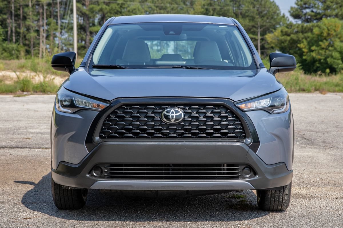 Used 2022 Toyota Corolla Cross L FWD image 2