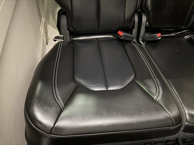 Used 2024 Chrysler Pacifica Touring-L w/ Road Tripper Package image 26