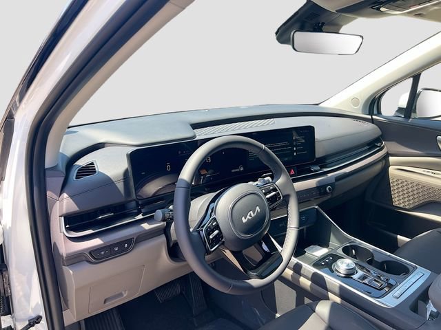 New 2026 Kia Carnival EX FWD image 9
