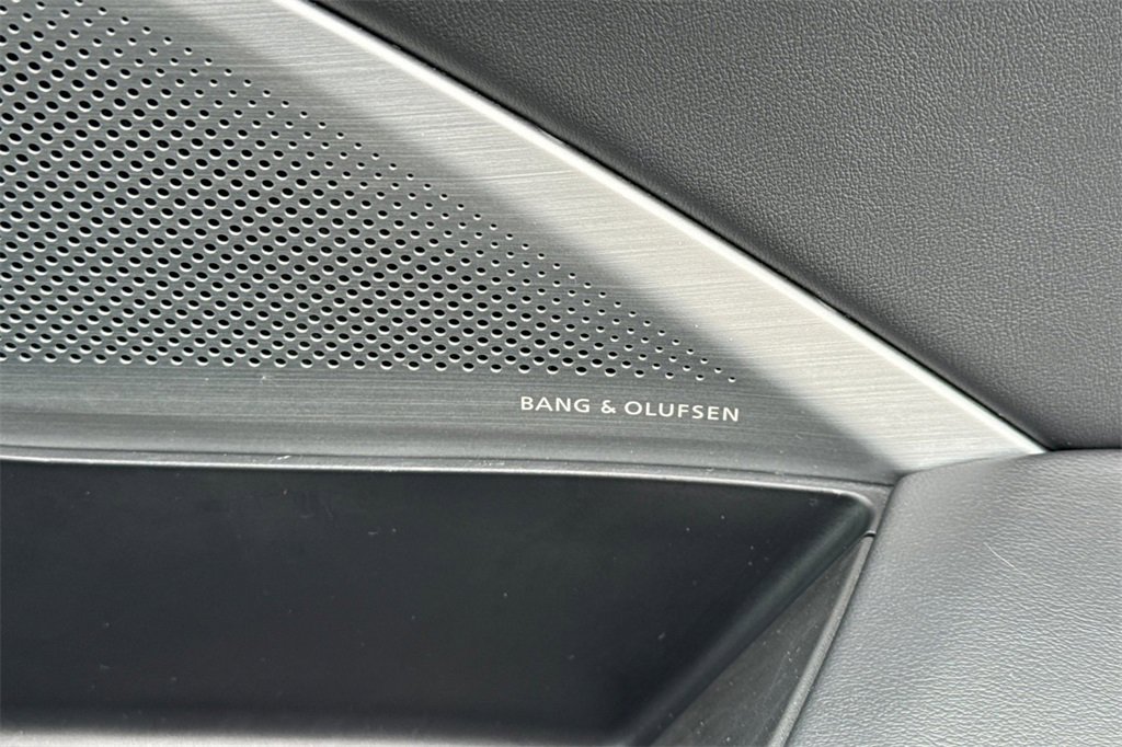 Certified 2025 Acura MDX w/ Technology Package image 24