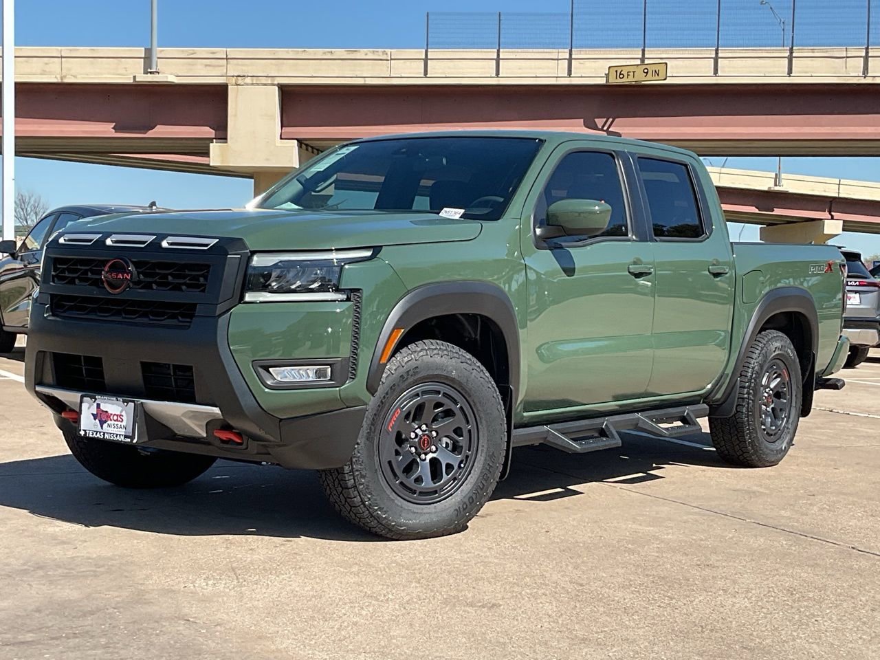 New 2026 Nissan Frontier Pro-X image 2