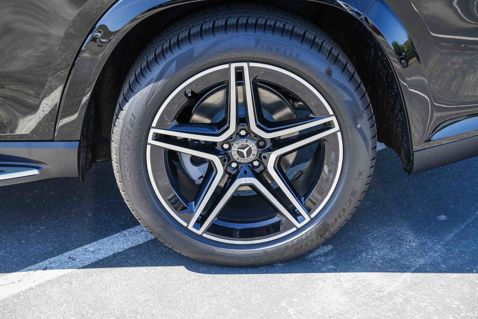 New 2026 Mercedes-Benz GLS 450 4MATIC image 10