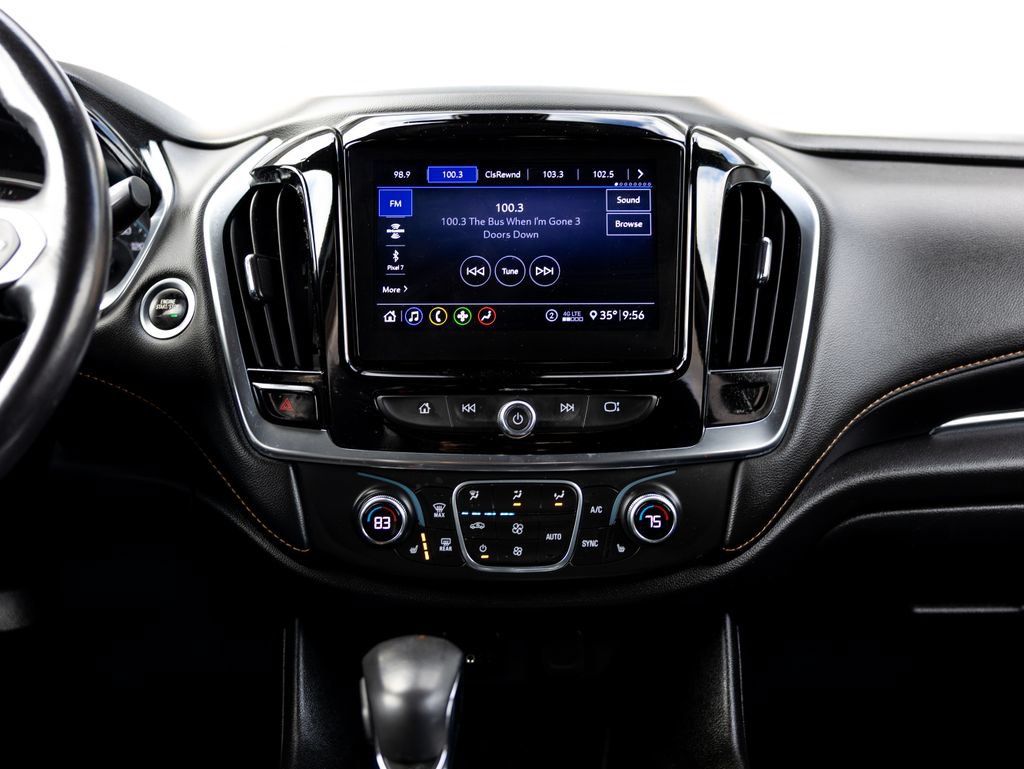 Used 2021 Chevrolet Traverse LT FWD image 19