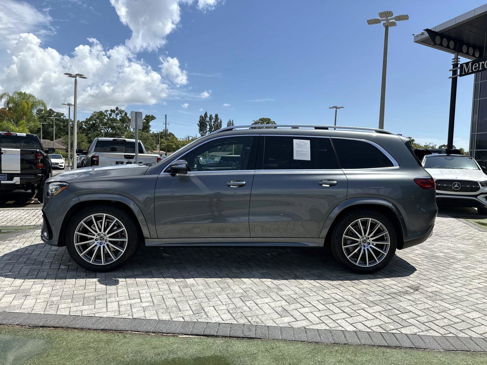 Certified 2025 Mercedes-Benz GLS 450 4MATIC image 3