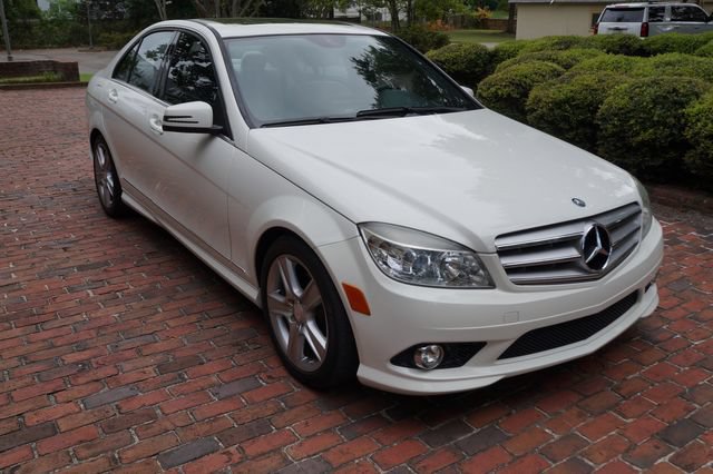 Used 2010 Mercedes-Benz C 300 Sedan image 3
