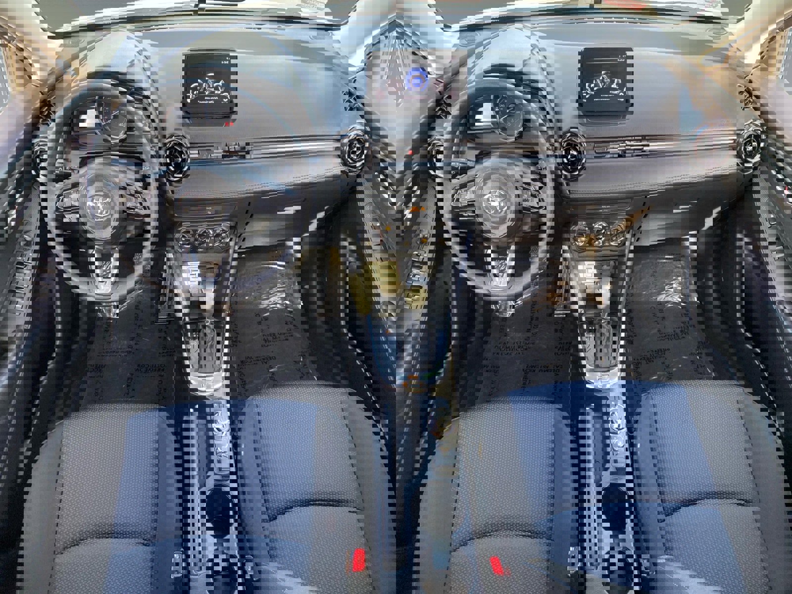 Used 2019 Toyota Yaris LE image 10