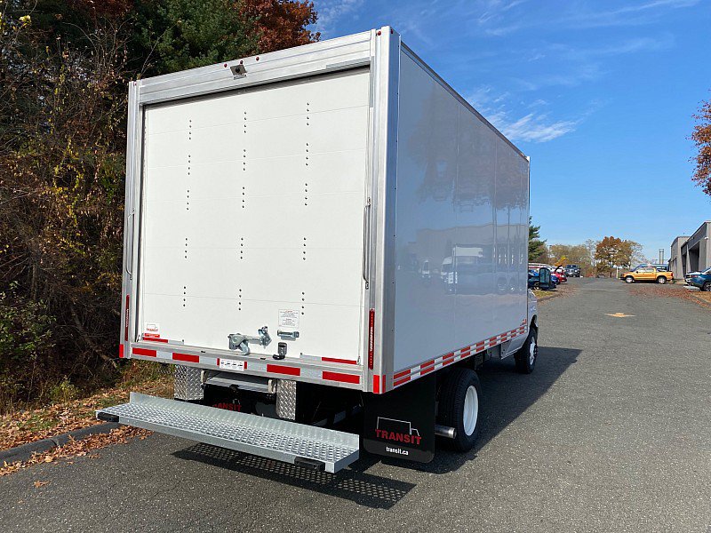 New 2025 Ford E-450 and Econoline 450 Super Duty w/ Power Equipment Group RWD image 7