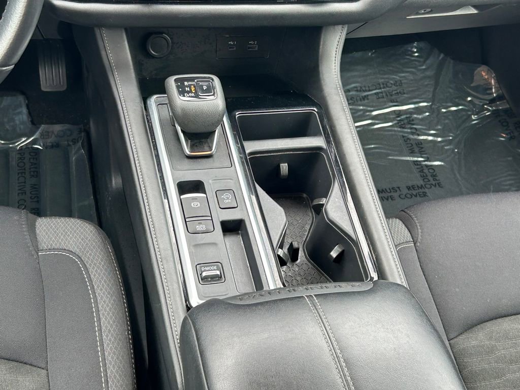 Used 2024 Nissan Pathfinder SV image 20
