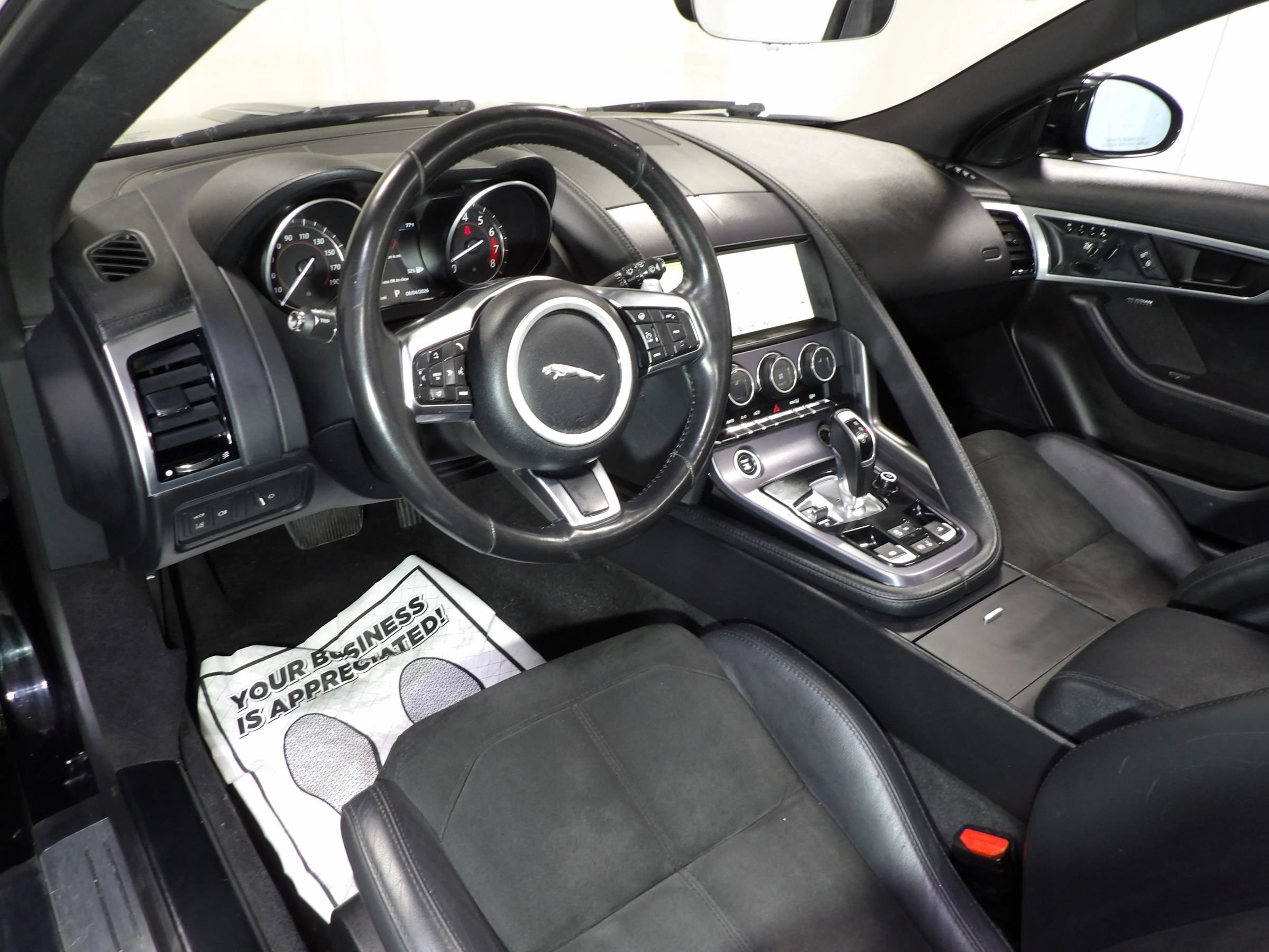 Used 2020 Jaguar F-TYPE Convertible RWD image 19