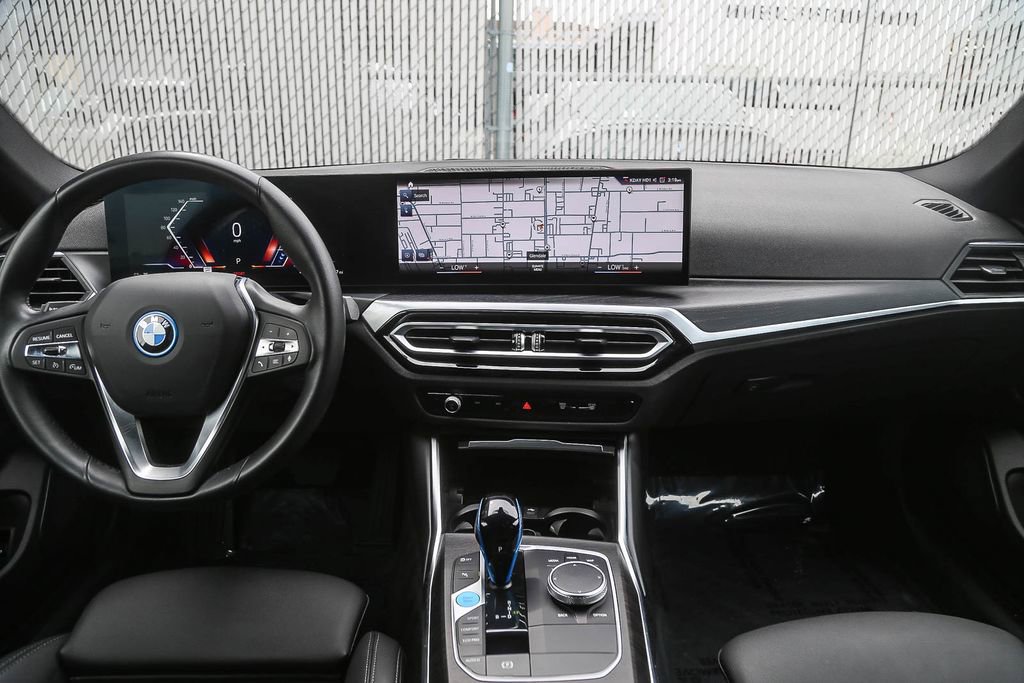 Certified 2023 BMW i4 eDrive35 RWD image 9