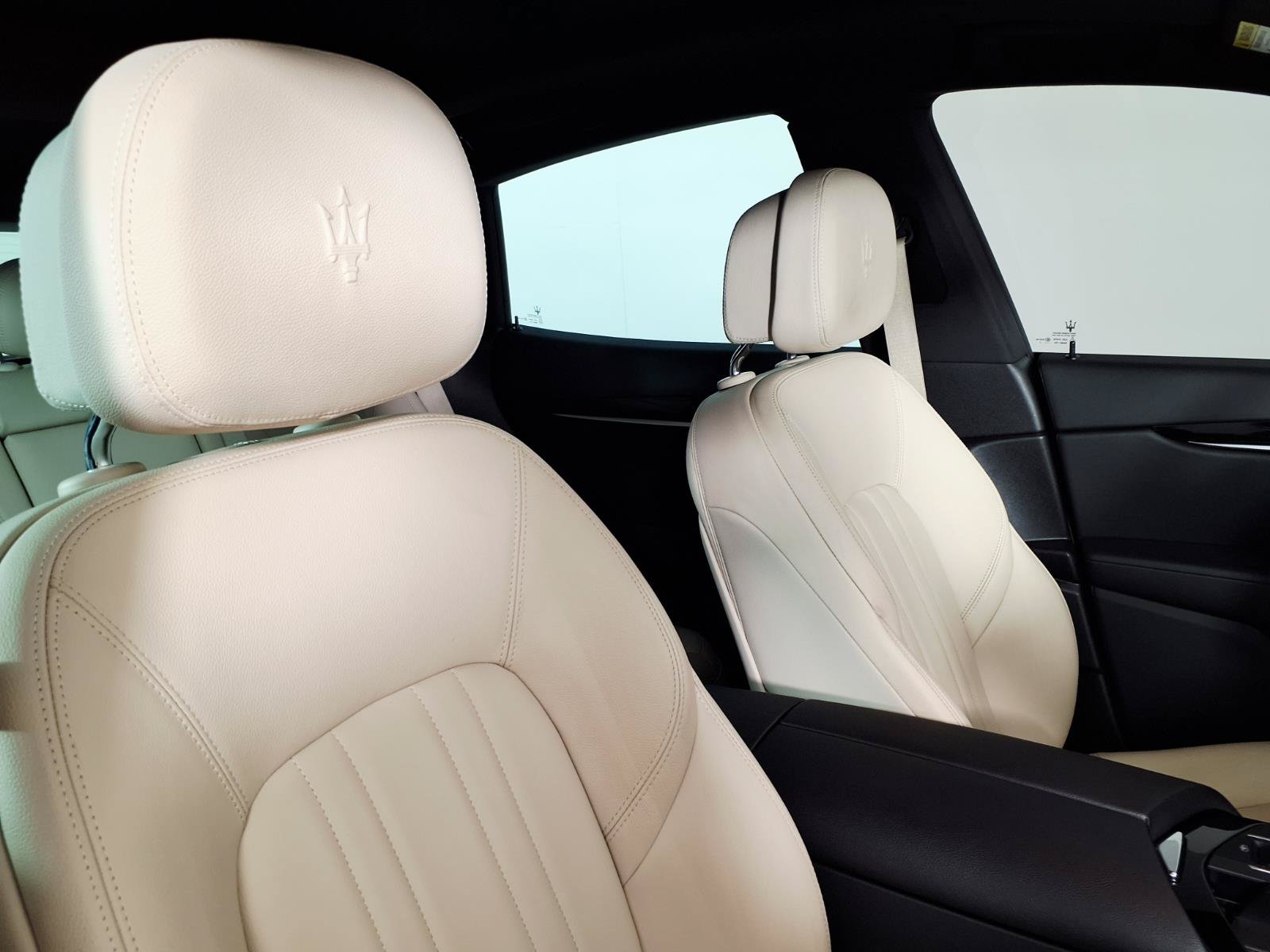 Used 2022 Maserati Levante Modena AWD/4WD image 10