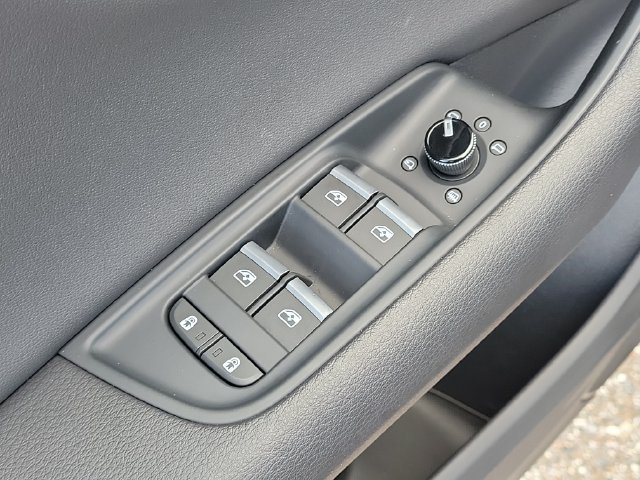 Used 2021 Audi Q8 Premium Plus AWD/4WD image 21