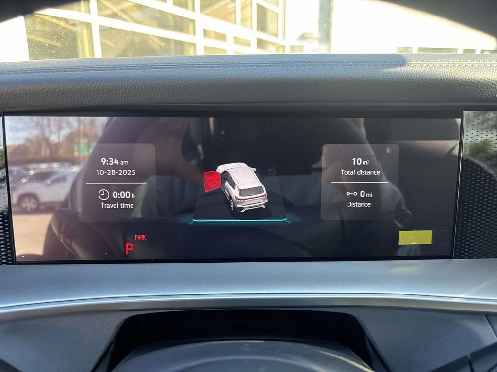 New 2026 Volkswagen Tiguan SE R-Line image 16