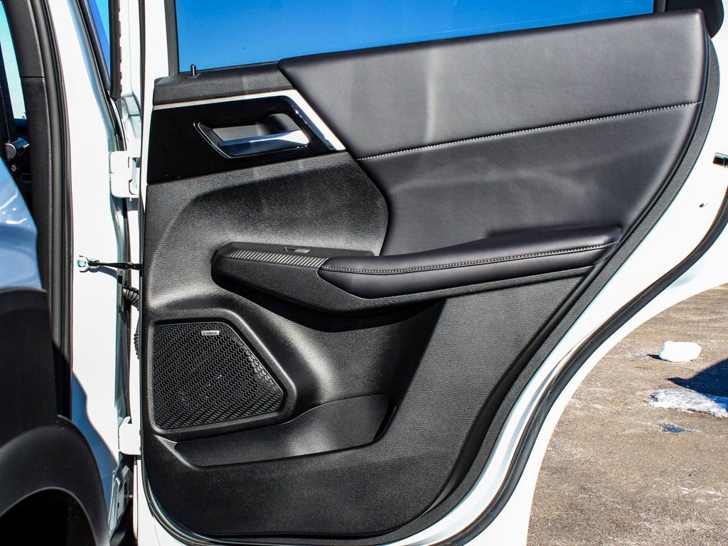 New 2026 Mitsubishi Outlander Trail Edition image 12