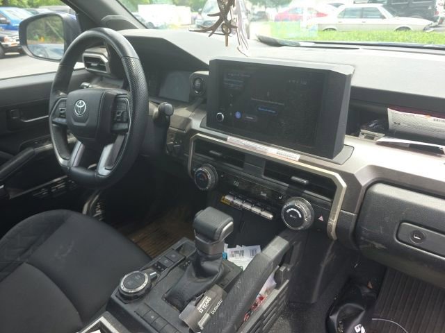 Used 2024 Toyota Tacoma SR5 AWD/4WD image 11