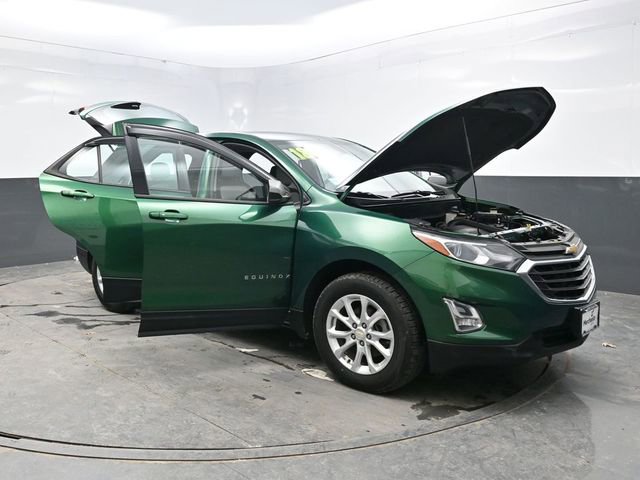 Used 2018 Chevrolet Equinox LS image 39