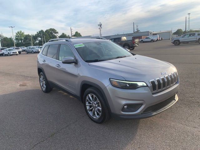 Used 2019 Jeep Cherokee Latitude Plus FWD video 1