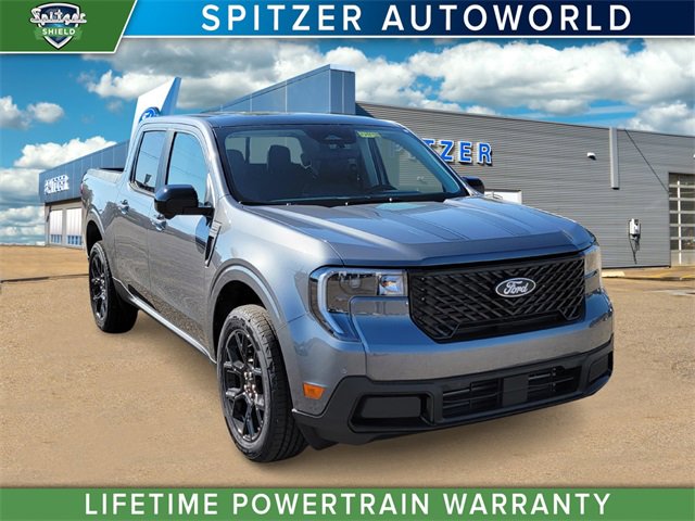 New 2025 Ford Maverick Lariat w/ Black Appearance Package