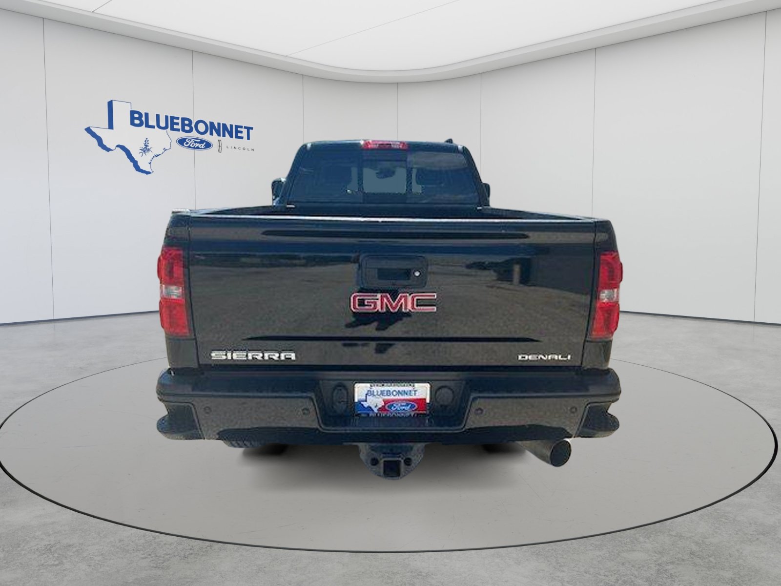 Used 2019 GMC Sierra 3500 Denali w/ Duramax Plus Package AWD/4WD image 4