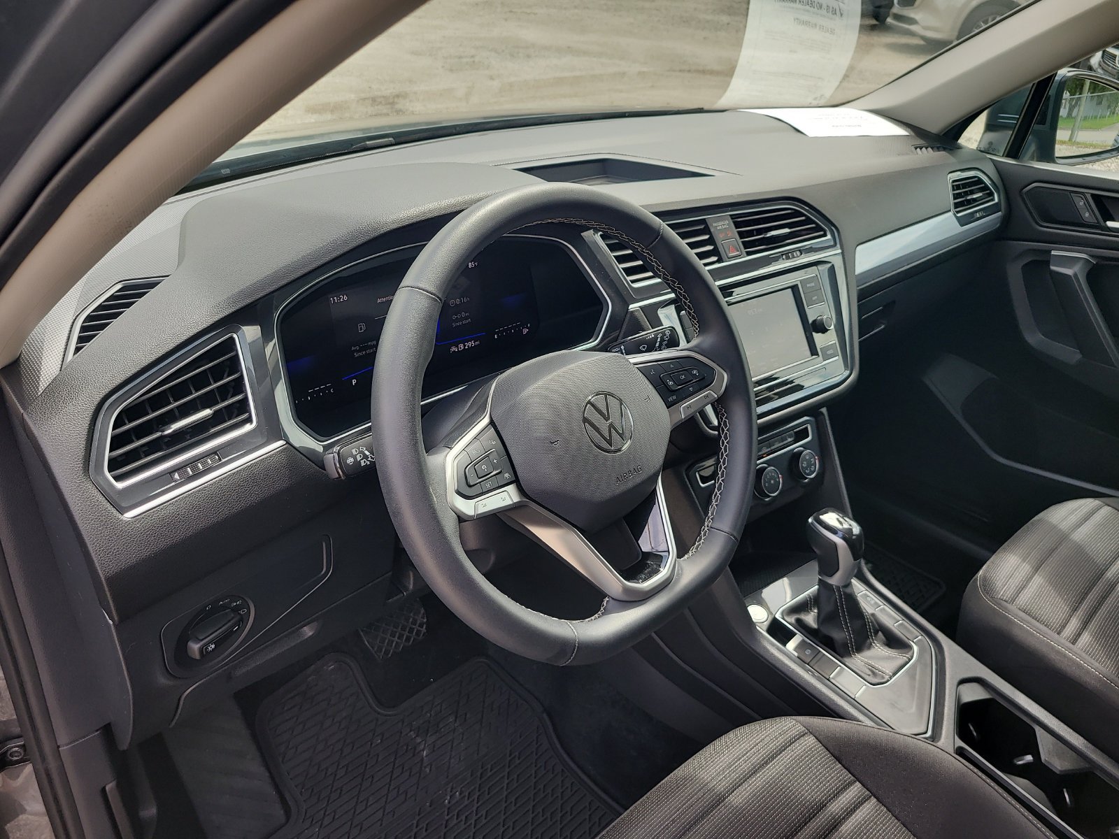 Used 2024 Volkswagen Tiguan S FWD image 17