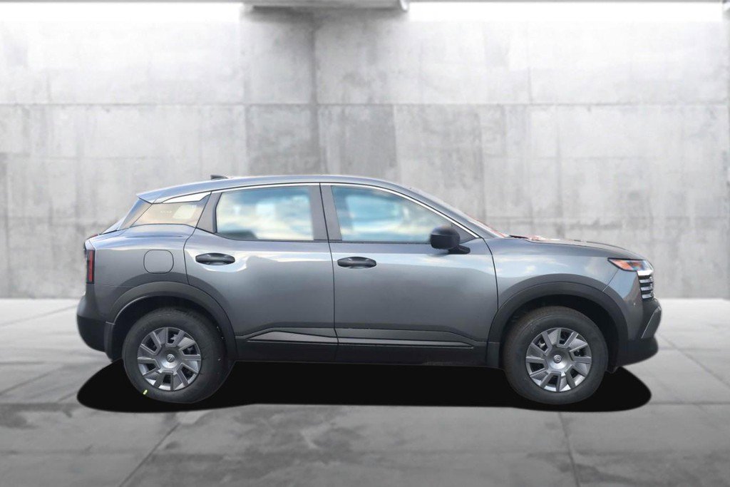 New 2026 Nissan Kicks S image 5