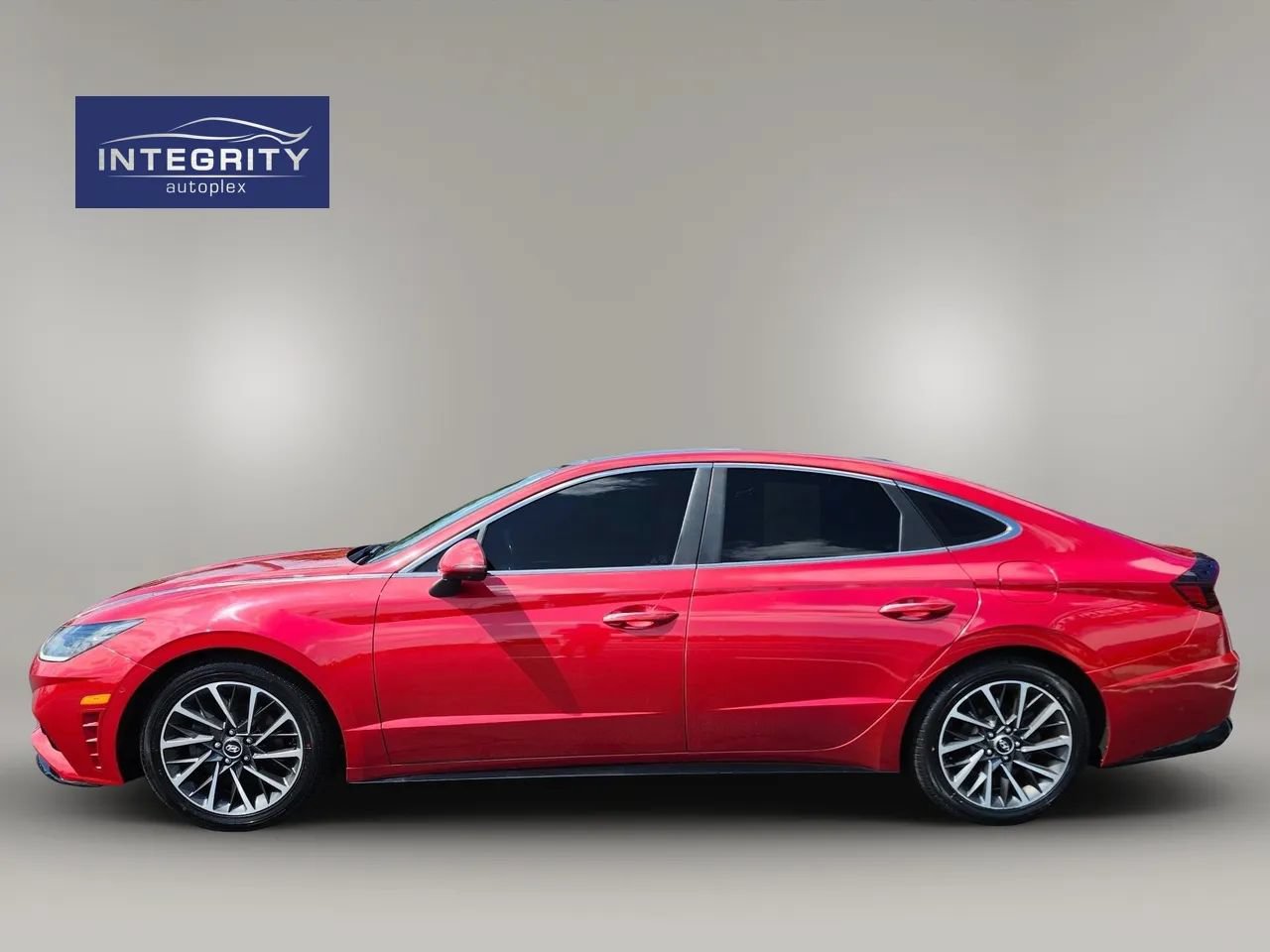 Used 2020 Hyundai Sonata Limited w/ Cargo Package FWD image 2
