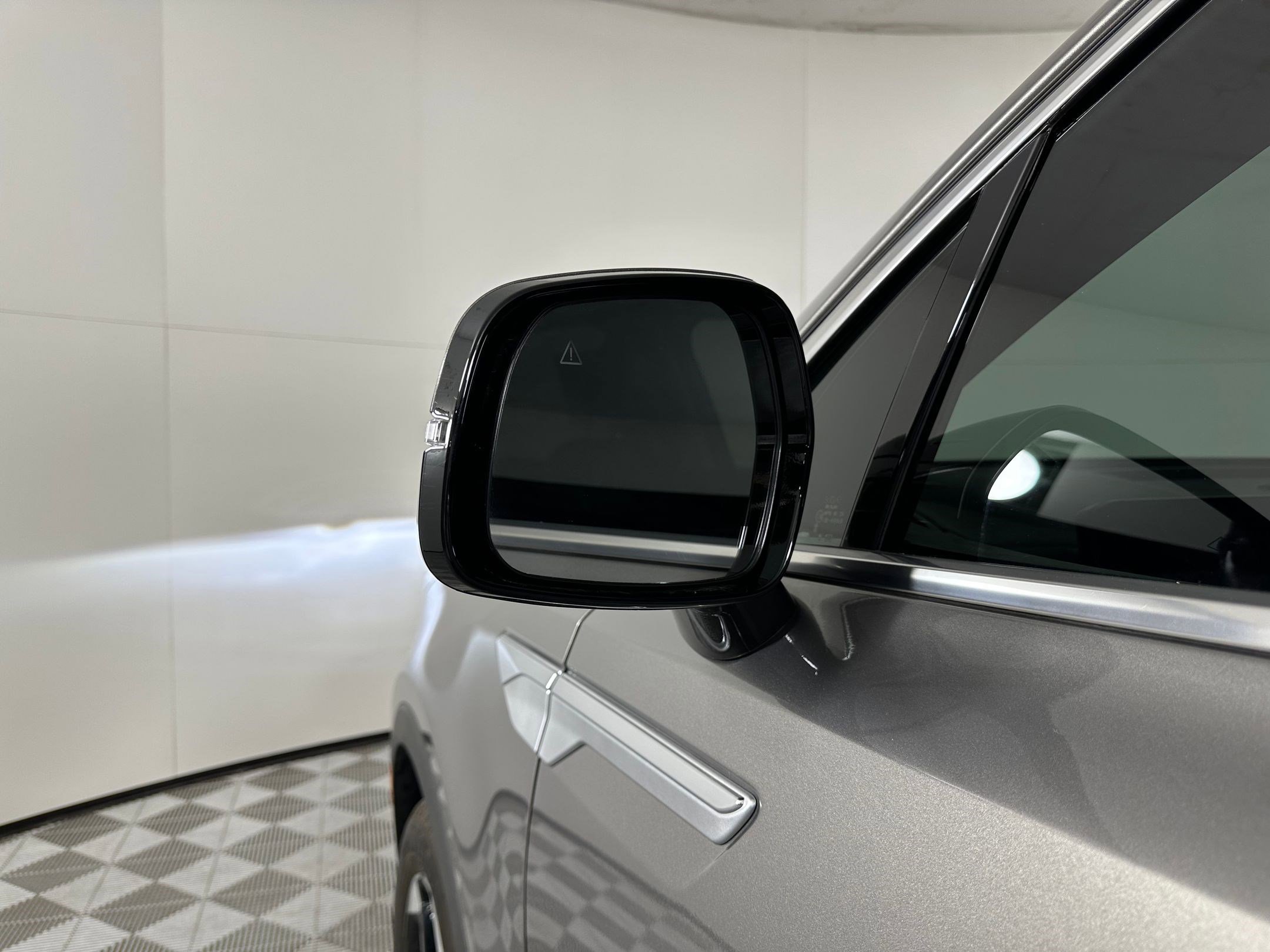 Used 2025 Kia Sorento EX image 20